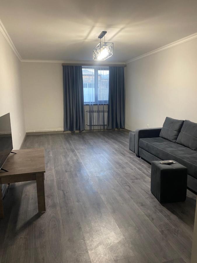 3 Cosy Apartment Near Airport Evn Erivan Dış mekan fotoğraf